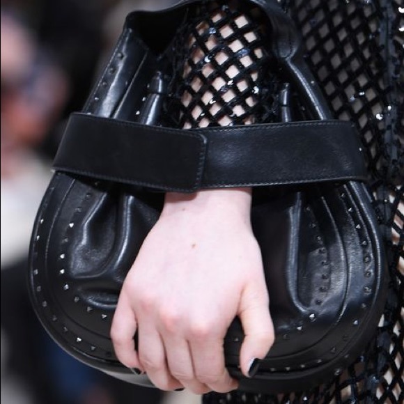 Meet your Posher, Kim - Picture 7 of 12